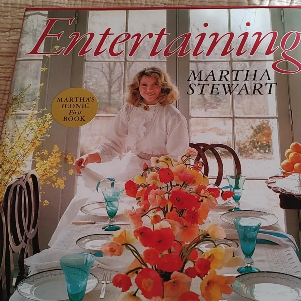 Martha Stewart Entertaining Book New!